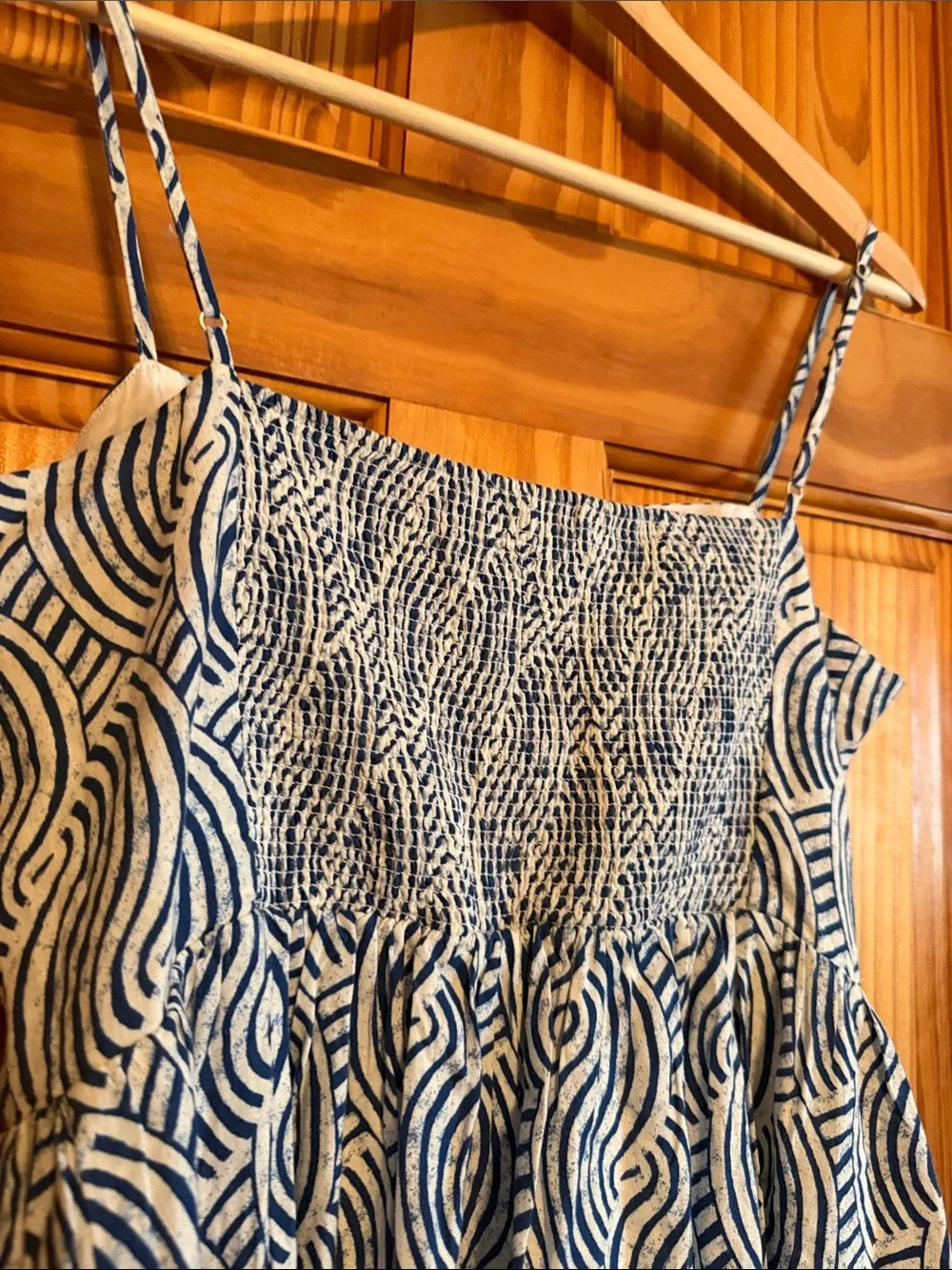 H&M Linen Blend Spaghetti Strap Maxi Dress in Blue & White Wave Print - Picture 8 of 10